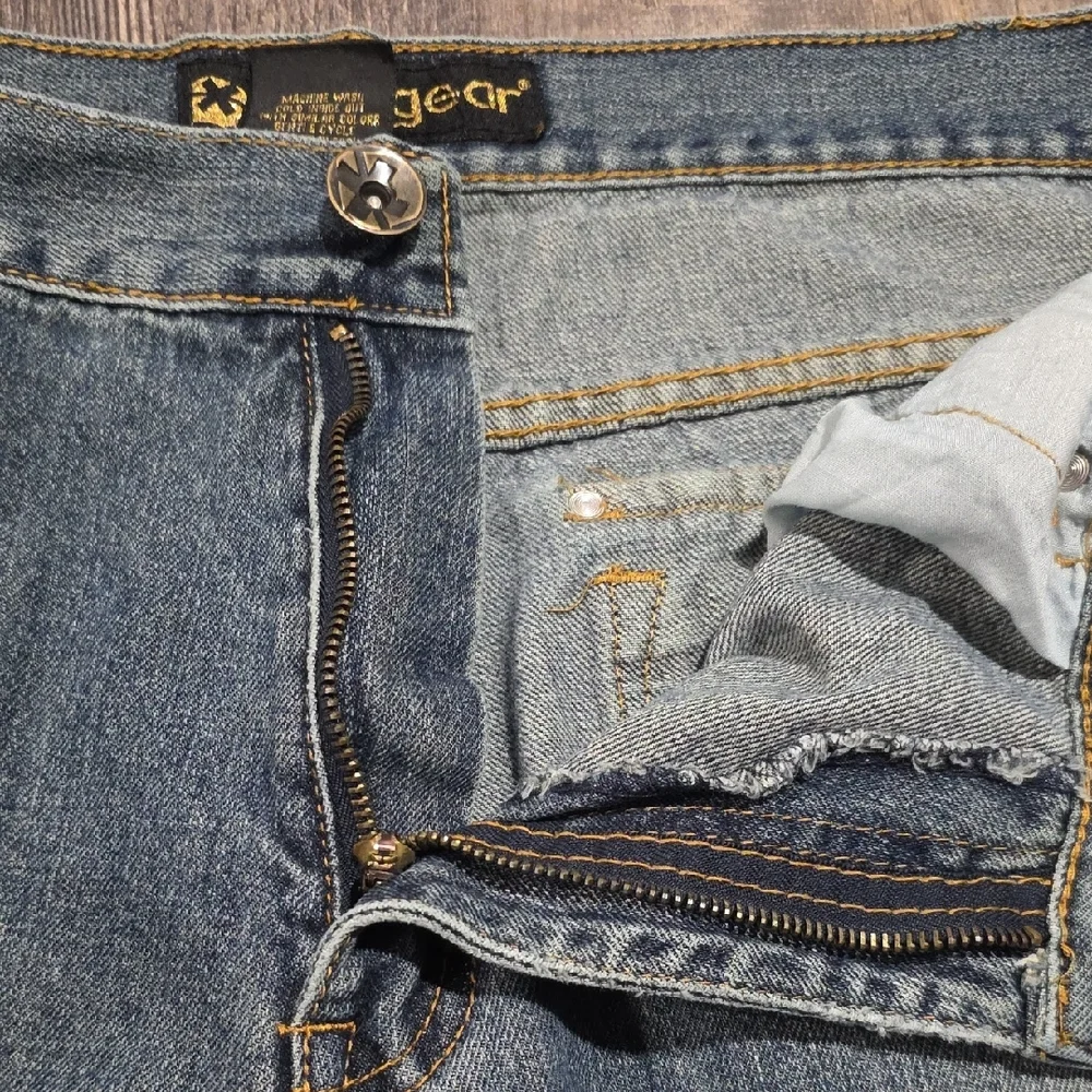 NBN Gear Men's Jeans Size 40x34 Embroidered Back Pocket Medium Wash - Picture 3 of 9